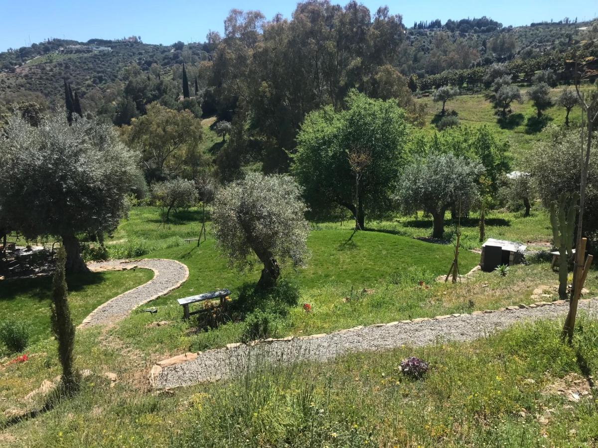 Studio Views Apartment, Cortijo Fruitful Hills Málaga Exteriör bild